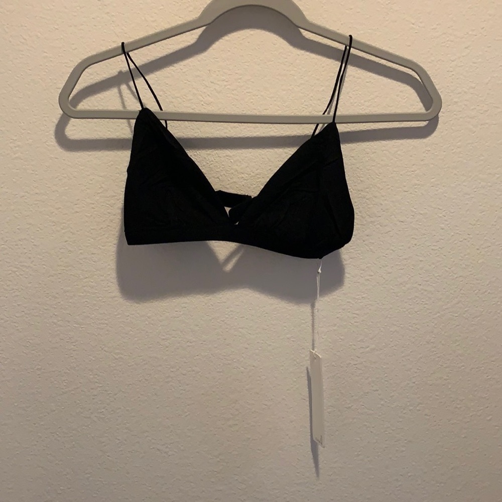 NWT Line&Dot Bra size M. Dual hook. Super soft.​​​​​​​​​​​​​​​​​​​​​​